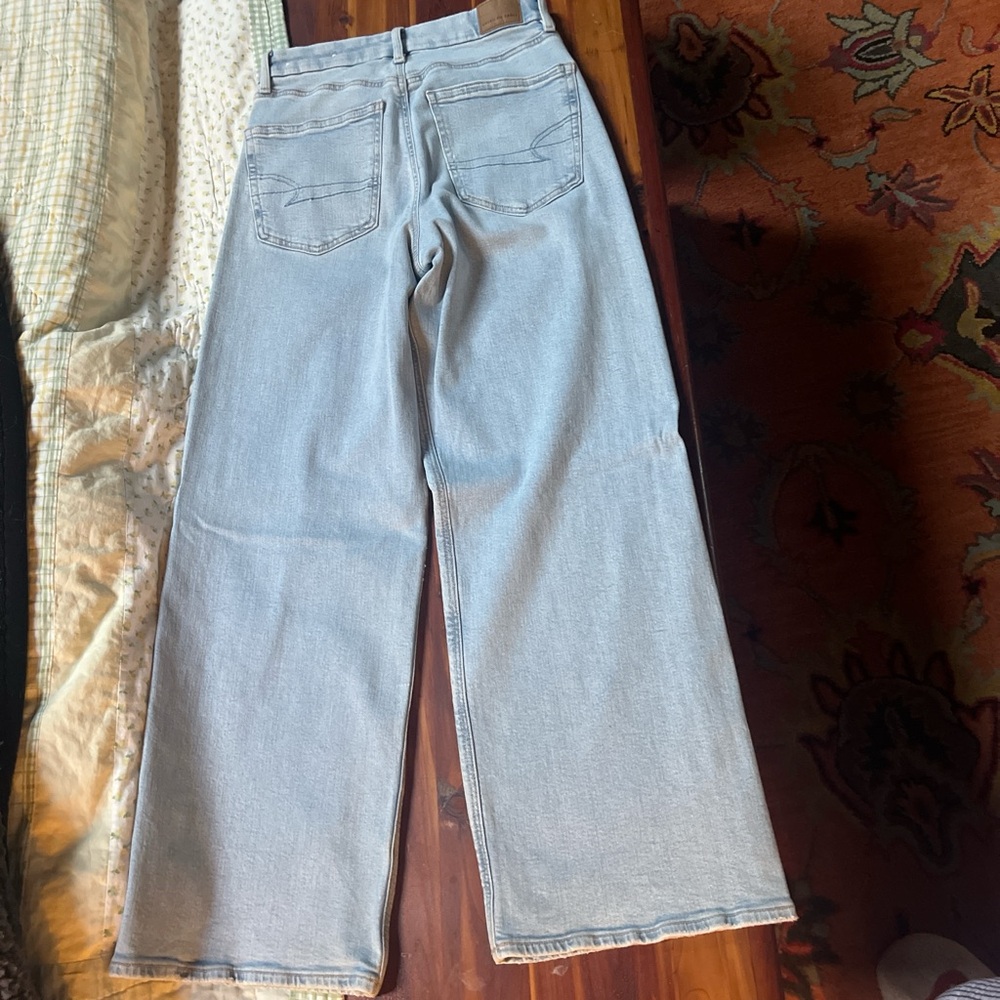 American Eagle Outfitters Light Blue Flare Jeans - Picture 2 of 4